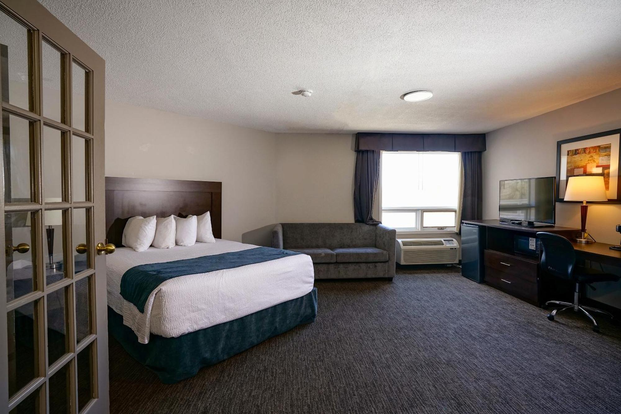 Travelodge Hotel By Wyndham Sudbury Exterior photo